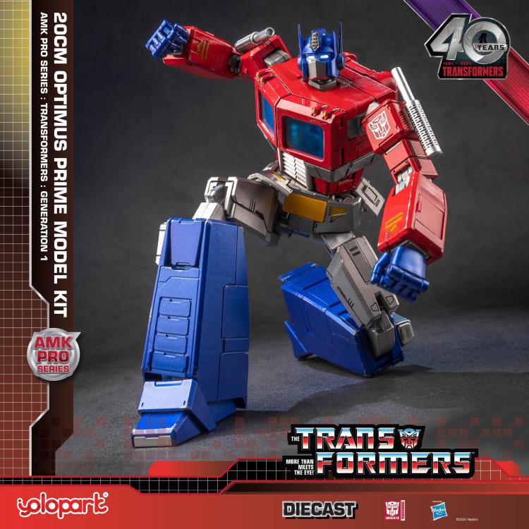 Pedido Model Kit Optimus Prime [DIECAST) - Transformers - Advanced Model Kit Pro marca Yolopark (20 cm)