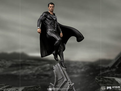 Pedido Estatua Superman (Black Suit) - Zack Snyder’s Justice League marca Iron Studios escala de arte 1/10