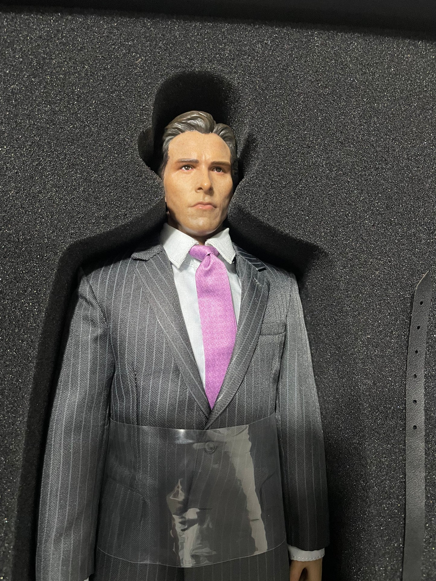 [EN STOCK] Figura Millionaire marca Kento Studio K001 x EM Custom Studios escala 1/6