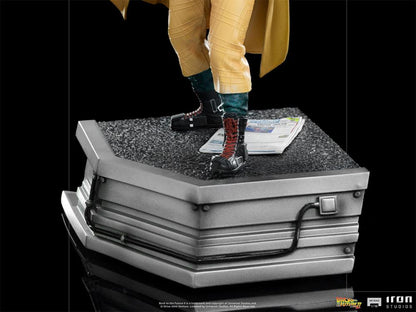 Pedido Estatua Doc Brown - Back to the Future Part II - Limited Edition marca Iron Studios escala de arte 1/10