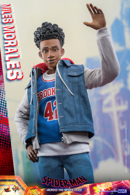 Preventa Figura Miles Morales - Spider-Man: Across the Spider-Verse marca Hot Toys MMS710 escala 1/6