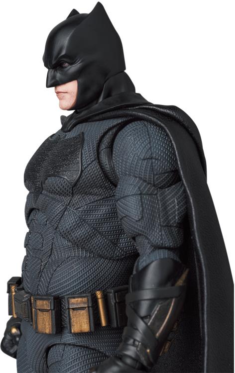 Preventa Figura Batman - Zack Snyder's Justice League - MAFEX marca Medicom Toy No.222 escala pequeña 1/12