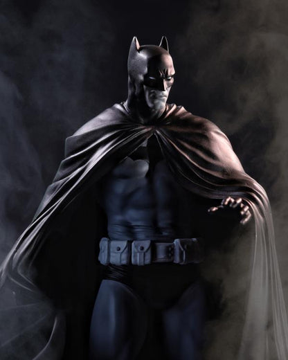 Pedido Estatua Black and White Batman (Lee Weeks version) (Edición Limitada) (Resina) - DC Comics - marca McFarlane Toys x DC Direct escala 1/10