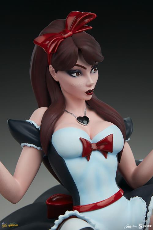 Pedido Estatua Alice in Wonderland (Game of Hearts Edition) - Fairytale Fantasies Collection marca Sideshow Collectibles (34.29 cm)