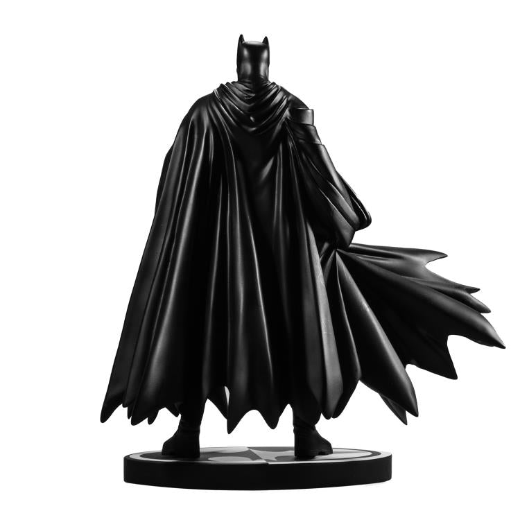 Pedido Estatua Black and White Batman (Lee Weeks version) (Edición Limitada) (Resina) - DC Comics - marca McFarlane Toys x DC Direct escala 1/10