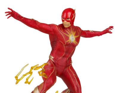 Pedido Estatua The Flash (Resina) - The Flash (2023) marca McFarlane Toys x DC Direct escala 1/10