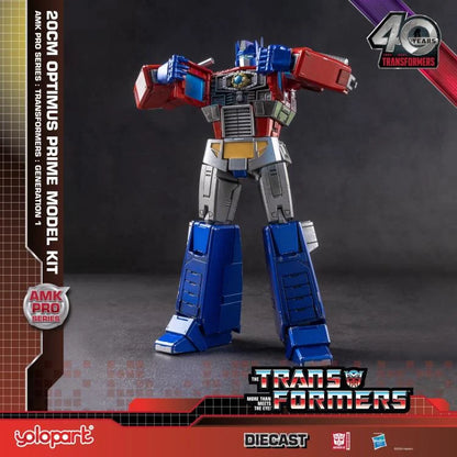 [EN STOCK]  Model Kit Optimus Prime (DIECAST) - Transformers - Advanced Model Kit Pro marca Yolopark (20 cm)