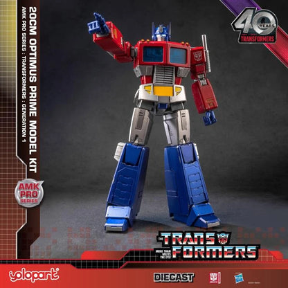 [EN STOCK]  Model Kit Optimus Prime (DIECAST) - Transformers - Advanced Model Kit Pro marca Yolopark (20 cm)