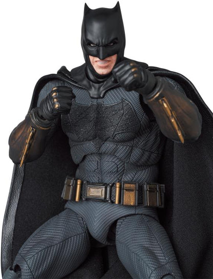 Preventa Figura Batman - Zack Snyder's Justice League - MAFEX marca Medicom Toy No.222 escala pequeña 1/12