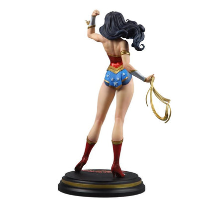 Preventa Estatua Wonder Woman (J. Scott Campbell) (Edición Limitada) (Resina) - Cover Girls of the DC Universe marca McFarlane Toys escala 1/8