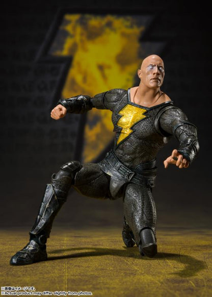 Pedido Figura Black Adam - S.H.Figuarts marca Bandai Spirits escala pequeña 1/12