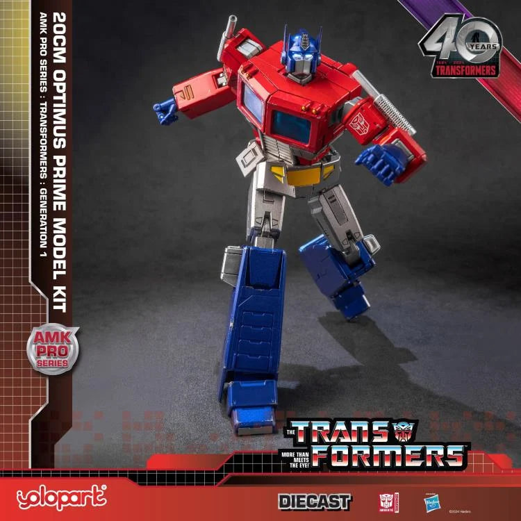 [EN STOCK]  Model Kit Optimus Prime (DIECAST) - Transformers - Advanced Model Kit Pro marca Yolopark (20 cm)