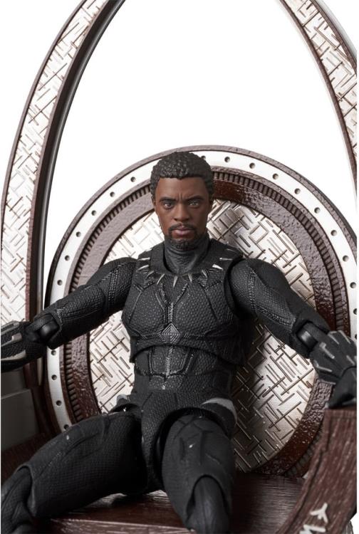 Preventa Figura Black Panther con Trono (version 1.5) - Marvel Infinity Saga - MAFEX marca Medicom Toy No.230 escala pequeña 1/12