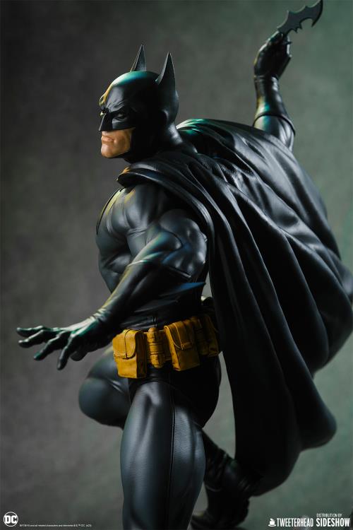 Preventa Estatua Batman (Black and Gray Edition) - DC Comics Maquette marca Tweeterhead escala 1/6