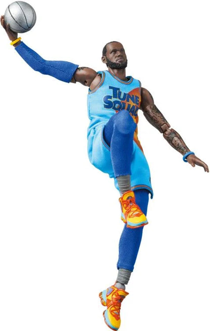 Pedido Figura LeBron James - Space Jam: A New Legacy - MAFEX marca Medicom Toy No.197 escala pequeña 1/12