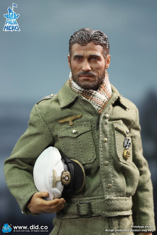 Preventa Figura Lehmann - WWII German U-Boat Commander - Palm Hero Series marca DID XD80026 escala pequeña 1/12