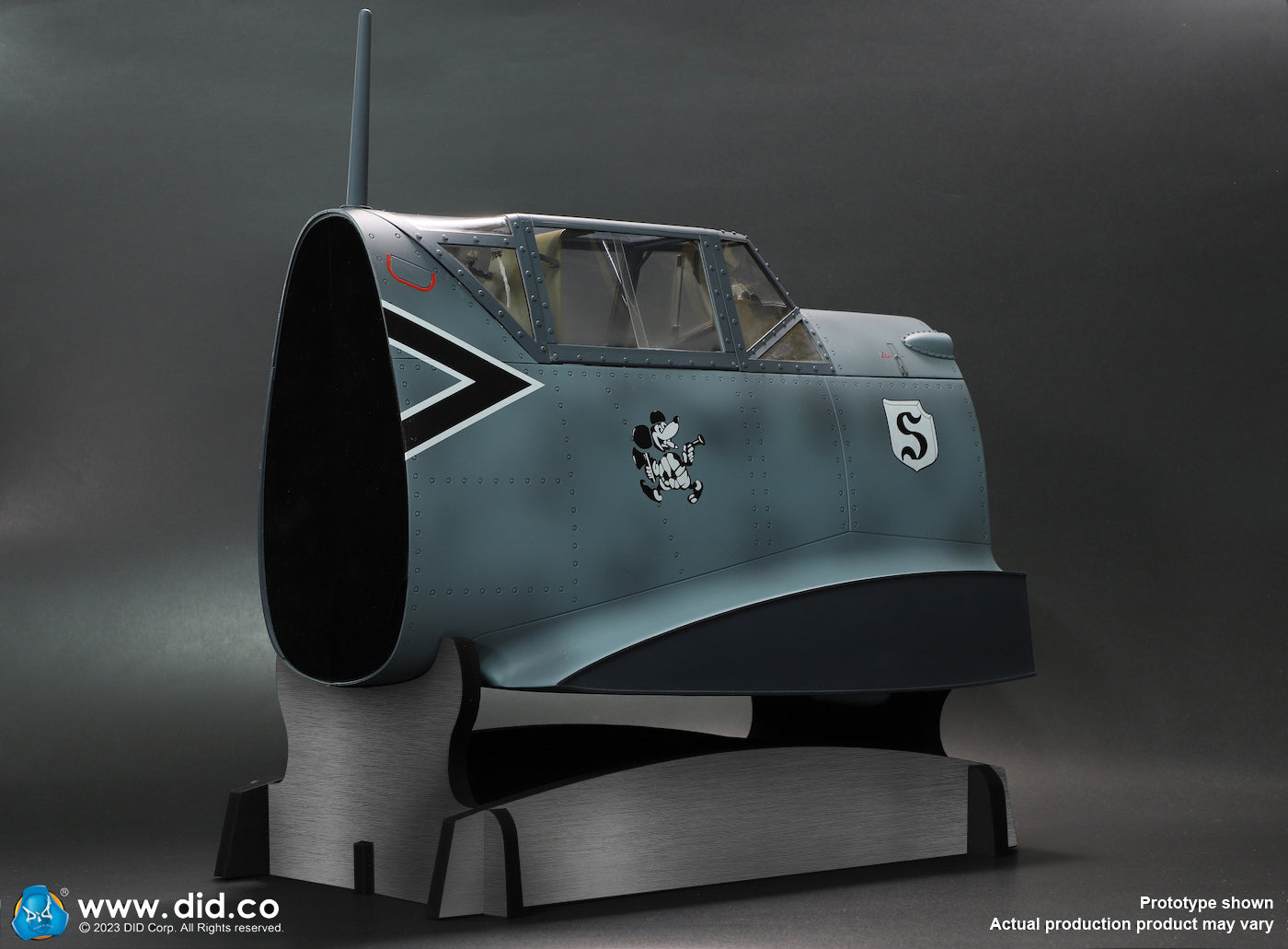 Preventa Base Diorama Cockpit/Cabina BF-109 (Grey Blue) marca DID E60065B escala 1/6