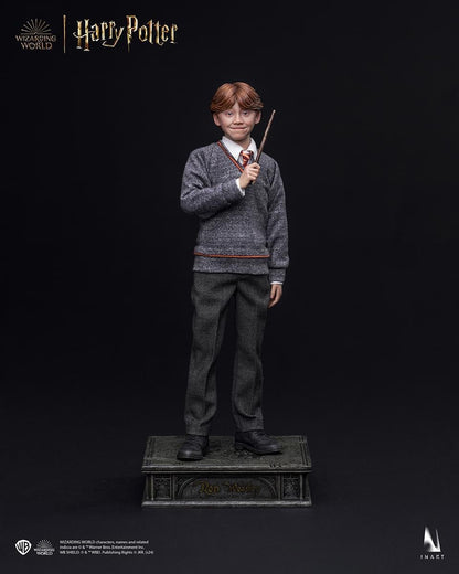 Preventa Figura Ron Weasley - Hogwarts School Uniform (Standard Edition) (Cabello Esculpido) marca Inart AG010S1 escala 1/6