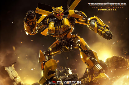 Pedido Figura DLX Bumblebee - Transformers: Rise of the Beasts marca Threezero 3Z0563 (23.2 cm)