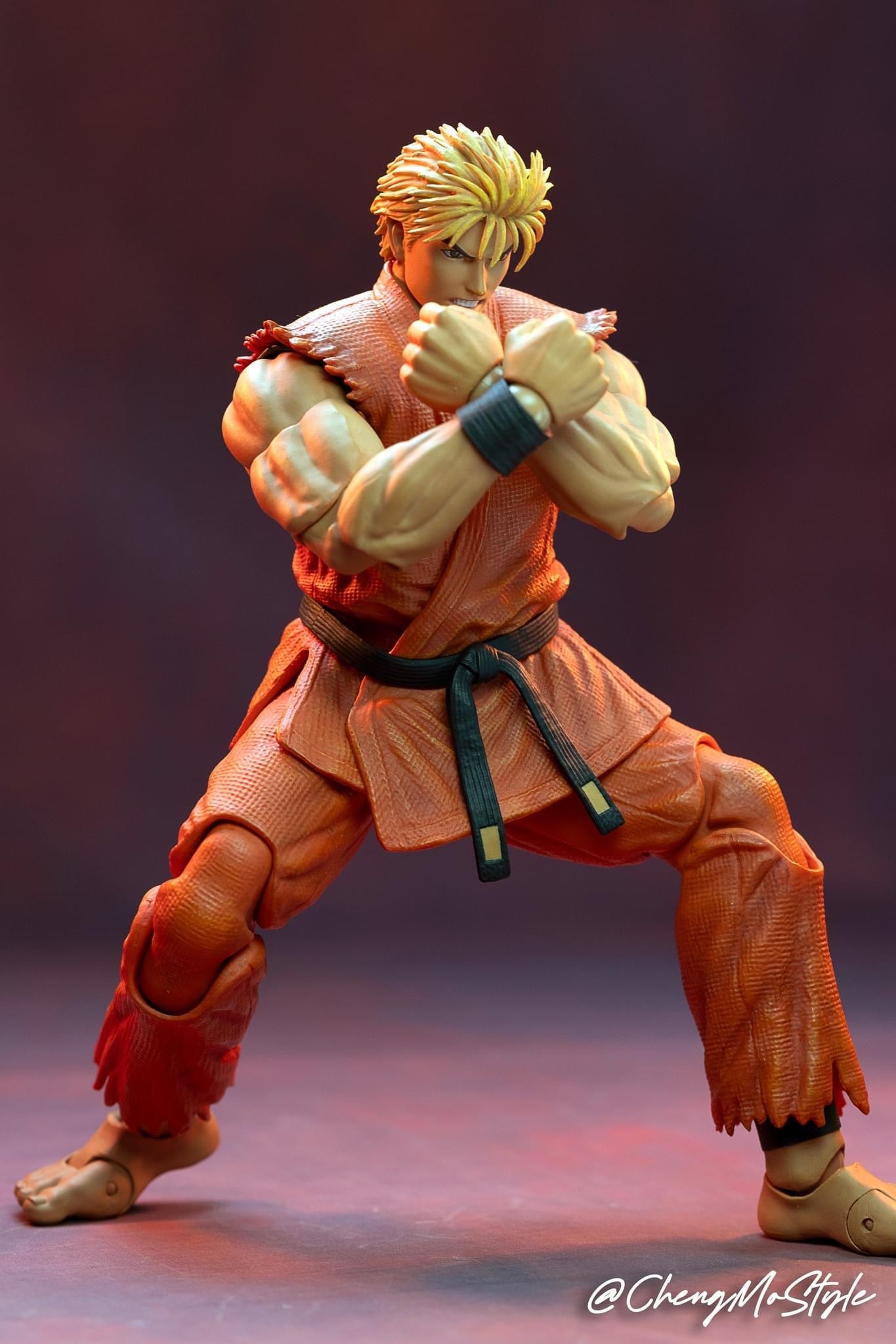 Pedido Figura Ryo Sakazaki - The King of Fighters '98: Ultimate Match marca Storm Collectibles SKKF09 escala pequeña 1/12