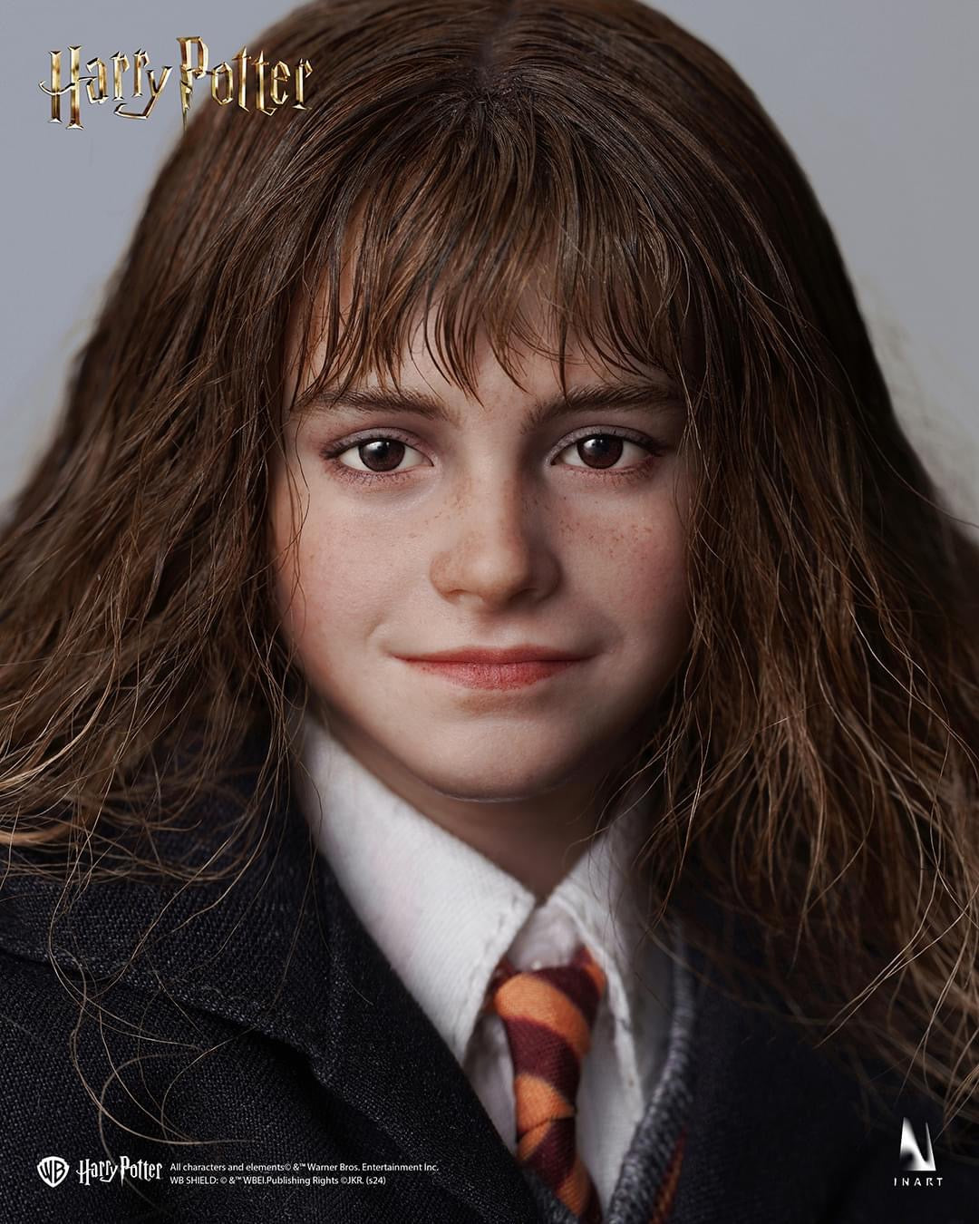 Preventa Figura Hermione Granger (cabello enraizado) - Hogwarts School Uniform marca Inart AG011D1 escala 1/6