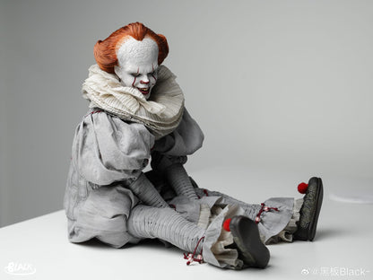 Preventa Figura PENNYWISE (IT) - Deluxe Edition marca INART Queen Studios escala 1/6