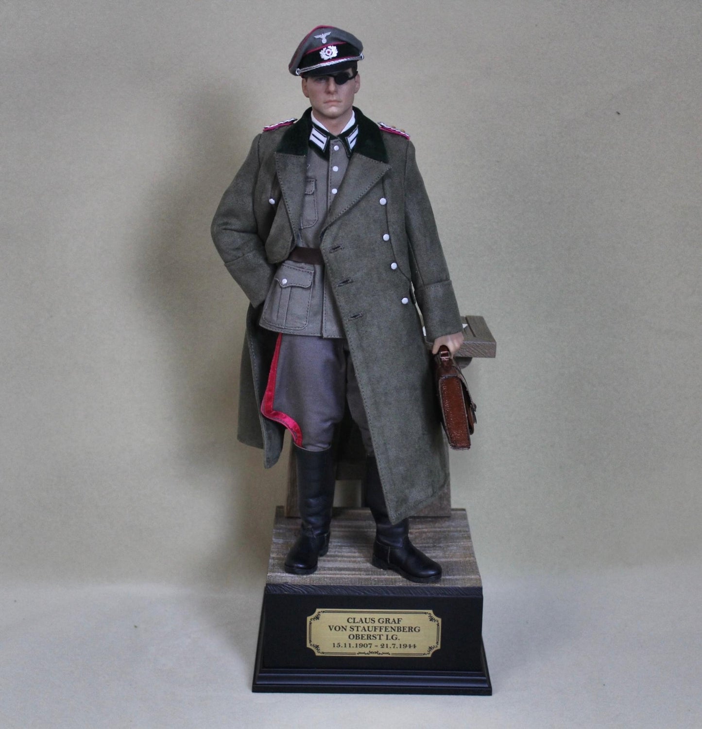 Pedido Figura Claus Von Stauffenberg - Operation Valkyrie (Special Edition) marca Facepool FP011B escala 1/6