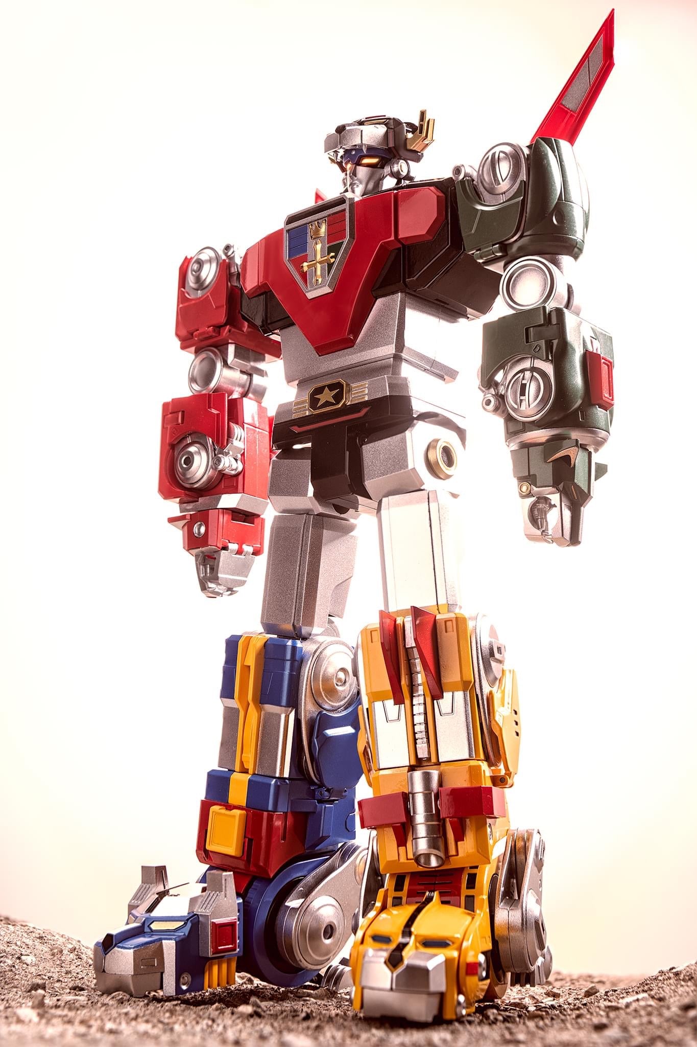 Pedido Figura ROBO-DOU Voltron - Voltron: Defender of the Universe marca Threezero 3Z0205 (27 cm)