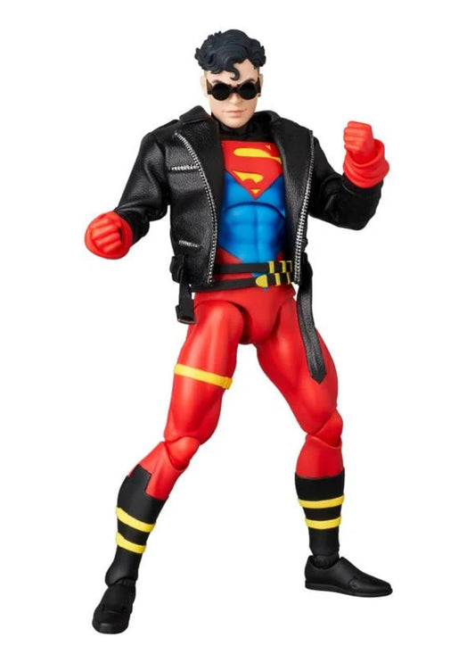 Preventa Figura Superboy - The Return of Superman - MAFEX marca Medicom Toy No.232 escala pequeña 1/12