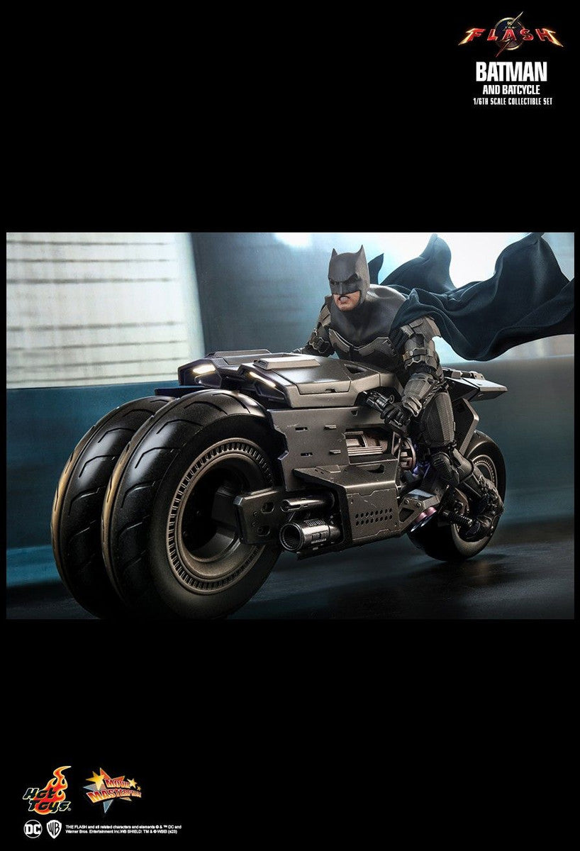 Preventa Figura BATMAN con Batcycle - The Flash marca Hot Toys MMS705 escala 1/6