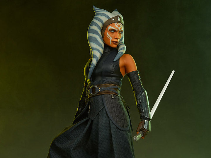 Pedido Estatua Ahsoka Tano - The Mandalorian marca Sideshow Collectibles Premium Format (47.63 cm)