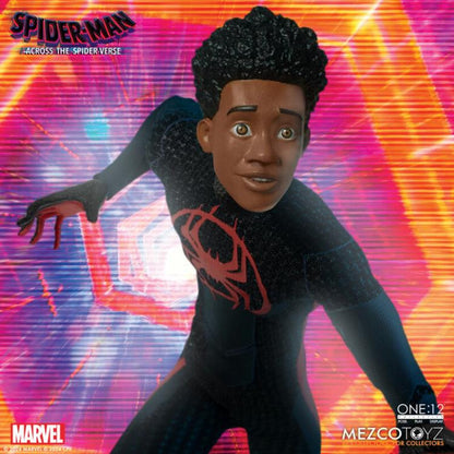 Preventa Figura Miles Morales - Spider-Man: Across the Spider-Verse - One:12 Collective marca Mezco Toyz 76631 escala pequeña 1/12