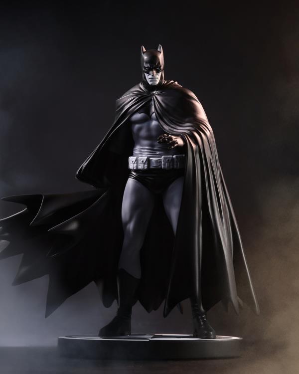 Pedido Estatua Black and White Batman (Lee Weeks version) (Edición Limitada) (Resina) - DC Comics - marca McFarlane Toys x DC Direct escala 1/10