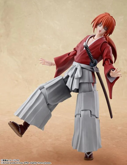 Preventa Figura Kenshin Himura - Rurouni Kenshin: Meiji Swordsman Romantic Story - S.H.Figuarts marca Bandai Spirits escala pequeña 1/12