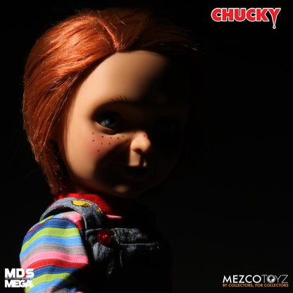 Pedido Figura Chucky (Talking / Parlante) - Child's Play Mezco Designer Serie marca Mezco Toyz 78004 escala 1/2 (38 cm)