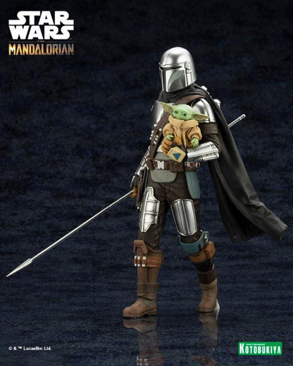 Pedido Estatua The Mandalorian & Grogu con Lanza Beskar - The Mandalorian - ArtFX+ marca Kotobukiya escala 1/10