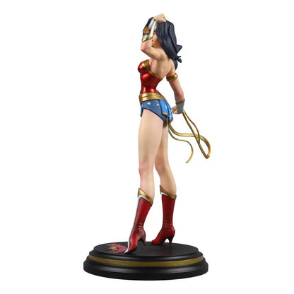 Preventa Estatua Wonder Woman (J. Scott Campbell) (Edición Limitada) (Resina) - Cover Girls of the DC Universe marca McFarlane Toys escala 1/8