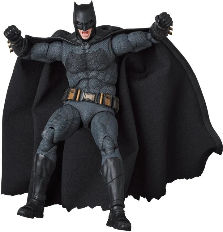 Preventa Figura Batman - Zack Snyder's Justice League - MAFEX marca Medicom Toy No.222 escala pequeña 1/12