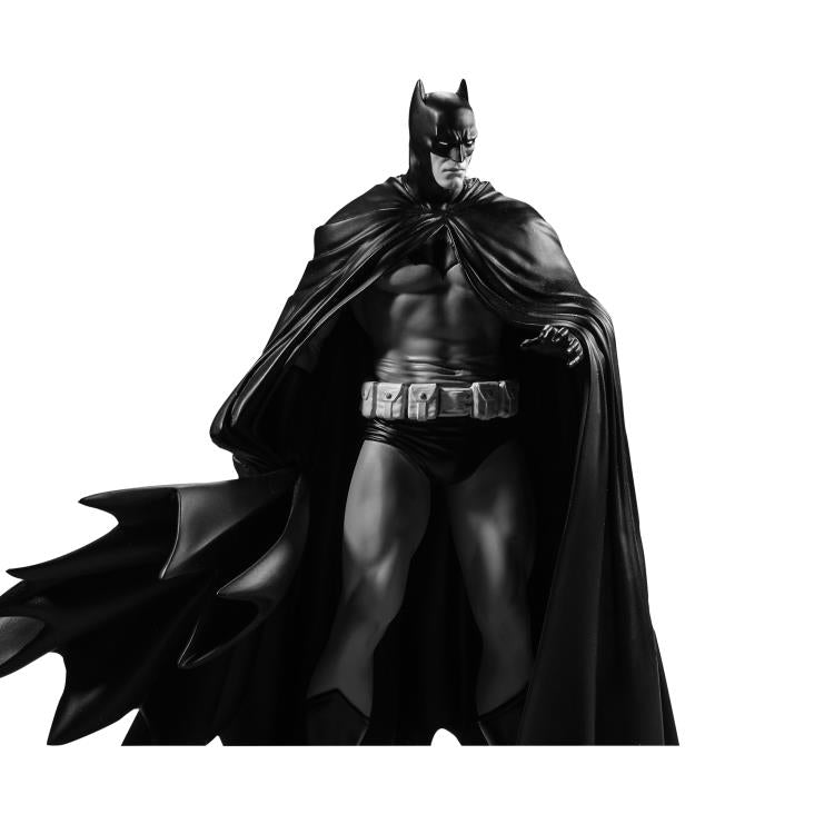 Pedido Estatua Black and White Batman (Lee Weeks version) (Edición Limitada) (Resina) - DC Comics - marca McFarlane Toys x DC Direct escala 1/10