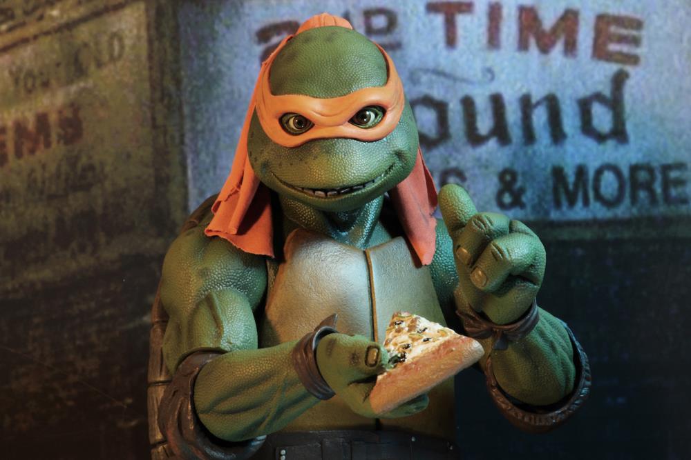 Pedido Figura Michelangelo - Teenage Mutant Ninja Turtles (1990 Movie) marca Neca escala 1/4