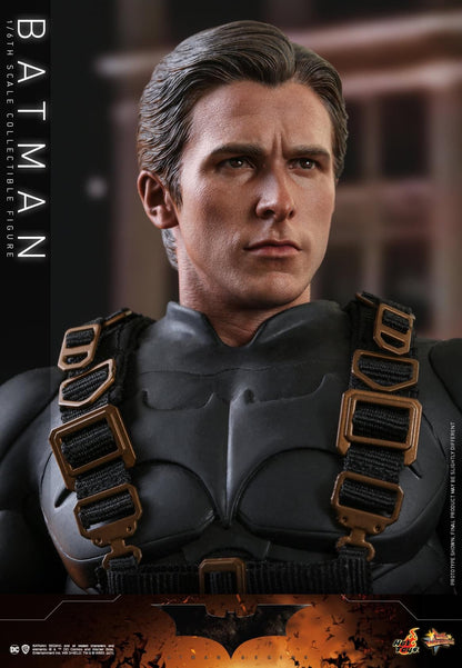 Pedido Figura Batman 2.0 - Batman Begins (Exclusiva) marca Hot Toys MMS595 escala 1/6