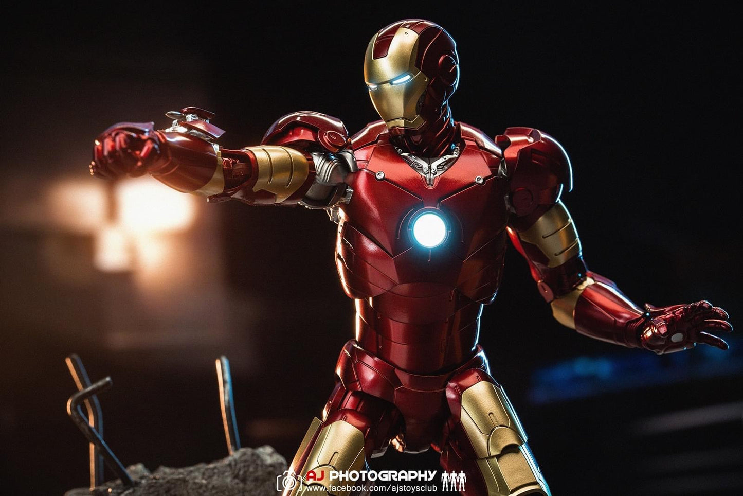 Pedido Figura DLX Iron Man Mark 3 - Avengers: The Infinity Saga marca Threezero 3Z02530H0 escala pequeña 1/12