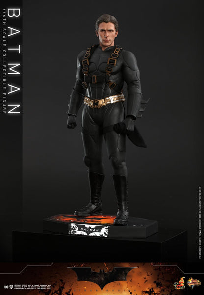 Pedido Figura Batman 2.0 - Batman Begins (Exclusiva) marca Hot Toys MMS595 escala 1/6