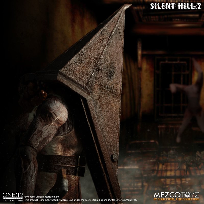 Pedido Figura Red Pyramid Thing - Silent Hill 2 One:12 Collective marca Mezco Toyz 75503 escala pequeña 1/12