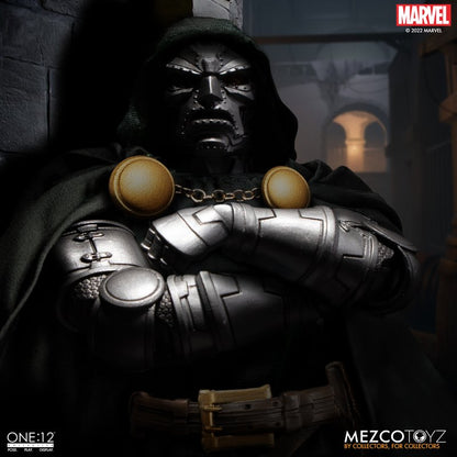 Pedido Figura Doctor Doom - One:12 Collective marca Mezco Toyz 77272 escala pequeña 1/12