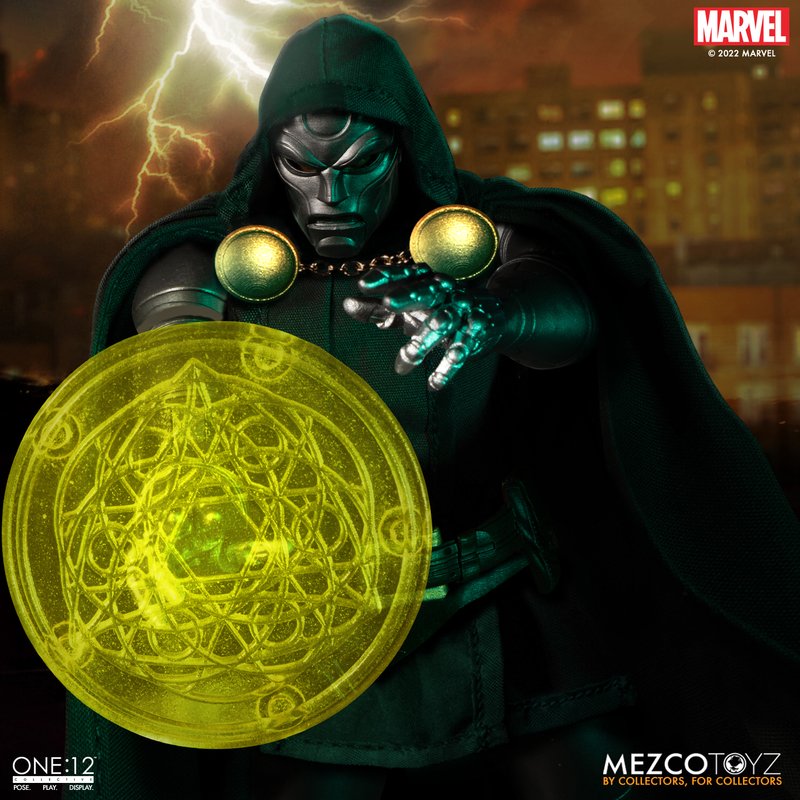 Pedido Figura Doctor Doom - One:12 Collective marca Mezco Toyz 77272 escala pequeña 1/12