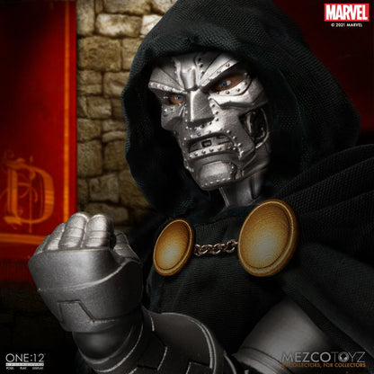 Pedido Figura Doctor Doom - One:12 Collective marca Mezco Toyz 77272 escala pequeña 1/12