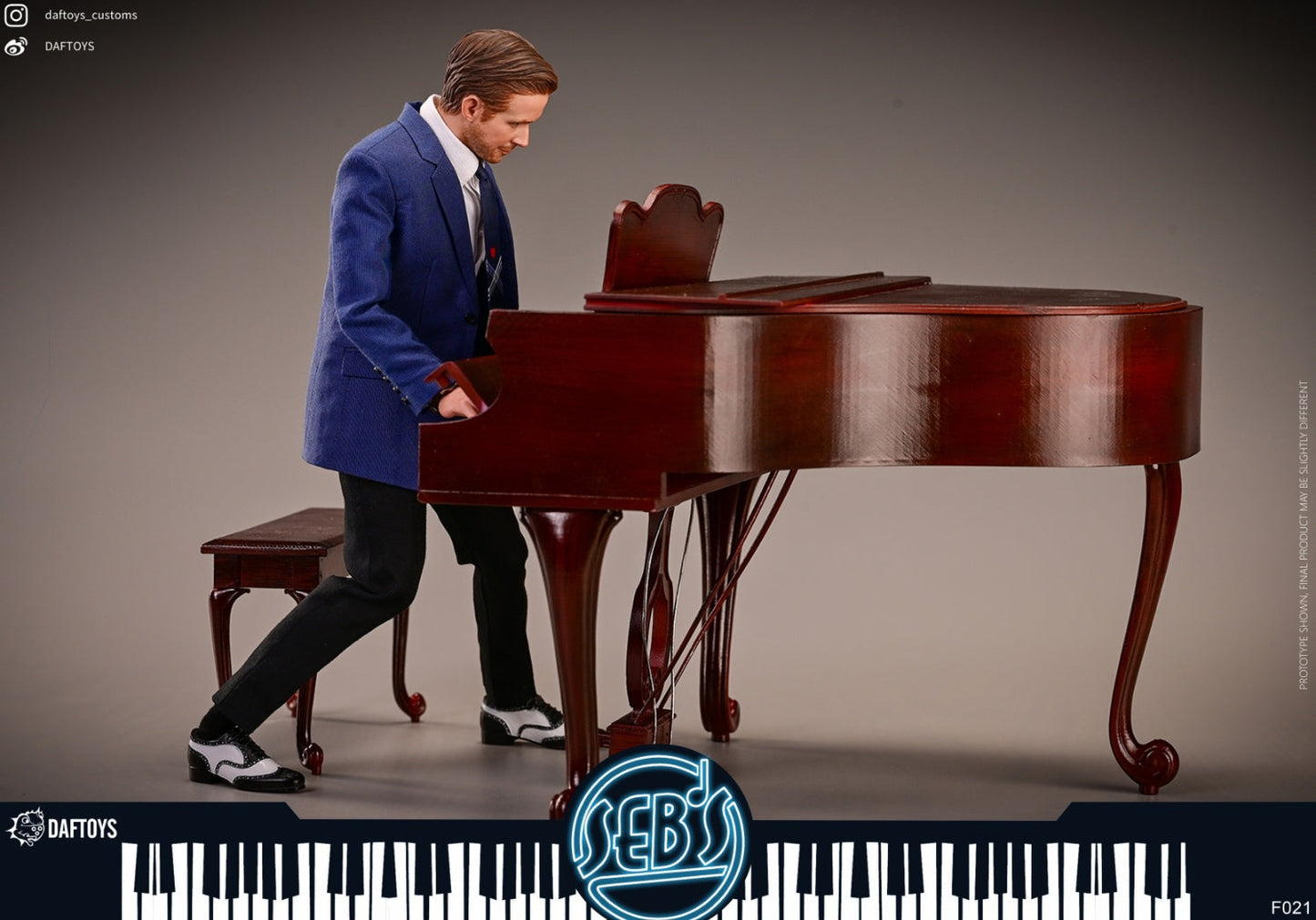 Pedido Figura Seb's con piano (Deluxe version) marca Daftoys F021DX escala 1/6