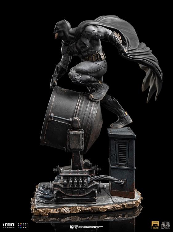 Preventa Estatua Batman on Bat-Signal DELUXE - Zack Snyder's Justice League - marca Iron Studios escala de arte 1/10