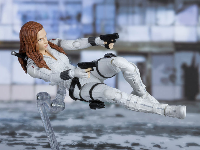 Pedido Figura Black Widow (White Snow Suit Version) (Exclusive) - Avengers: Infinity War - S.H.Figuarts marca Bandai Spirits escala pequeña 1/12